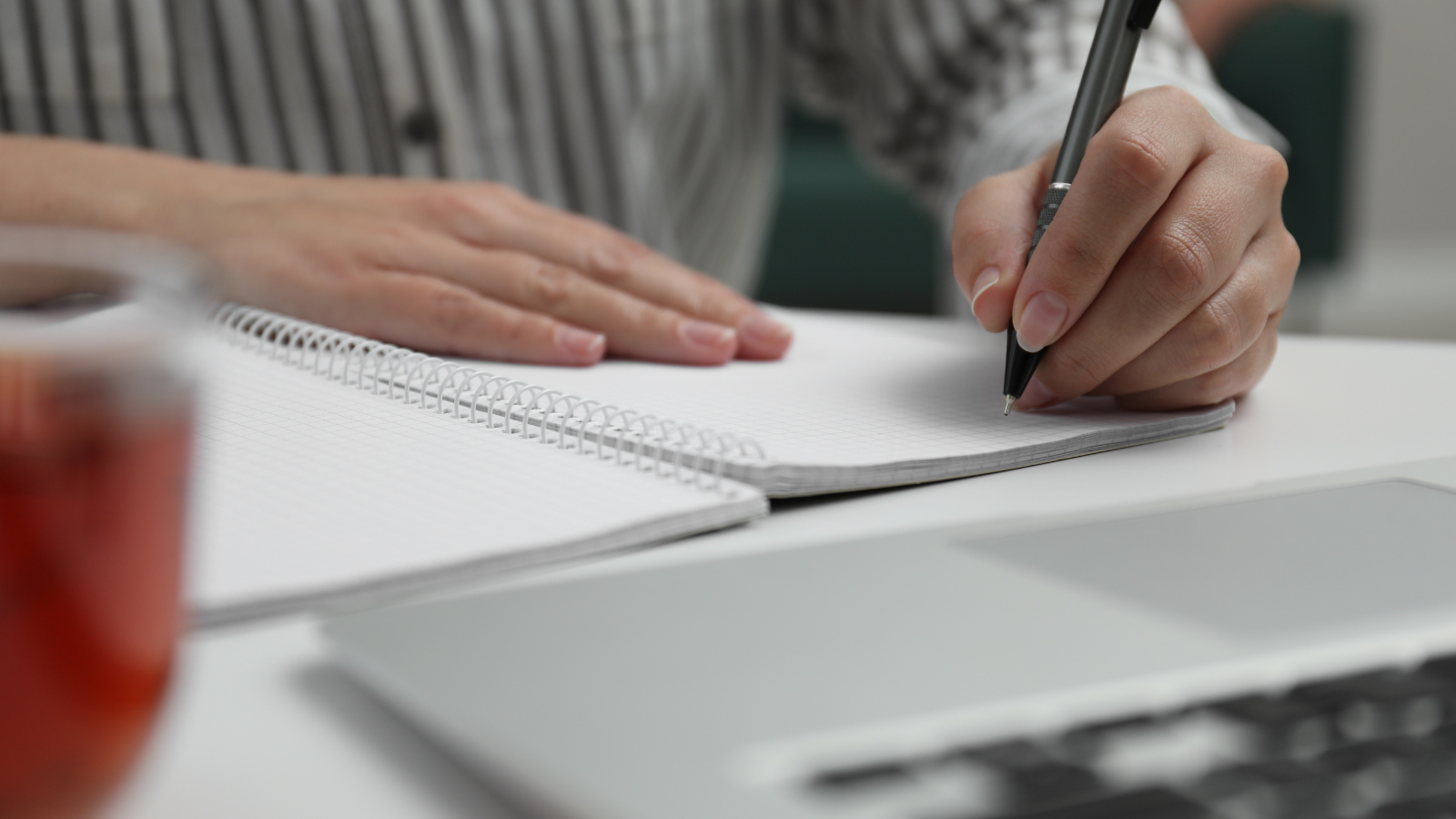 Câu hỏi thường gặp về dịch vụ viết luận văn thạc sĩ uy tín, chuyên nghiệp và đảm bảo chất lượng