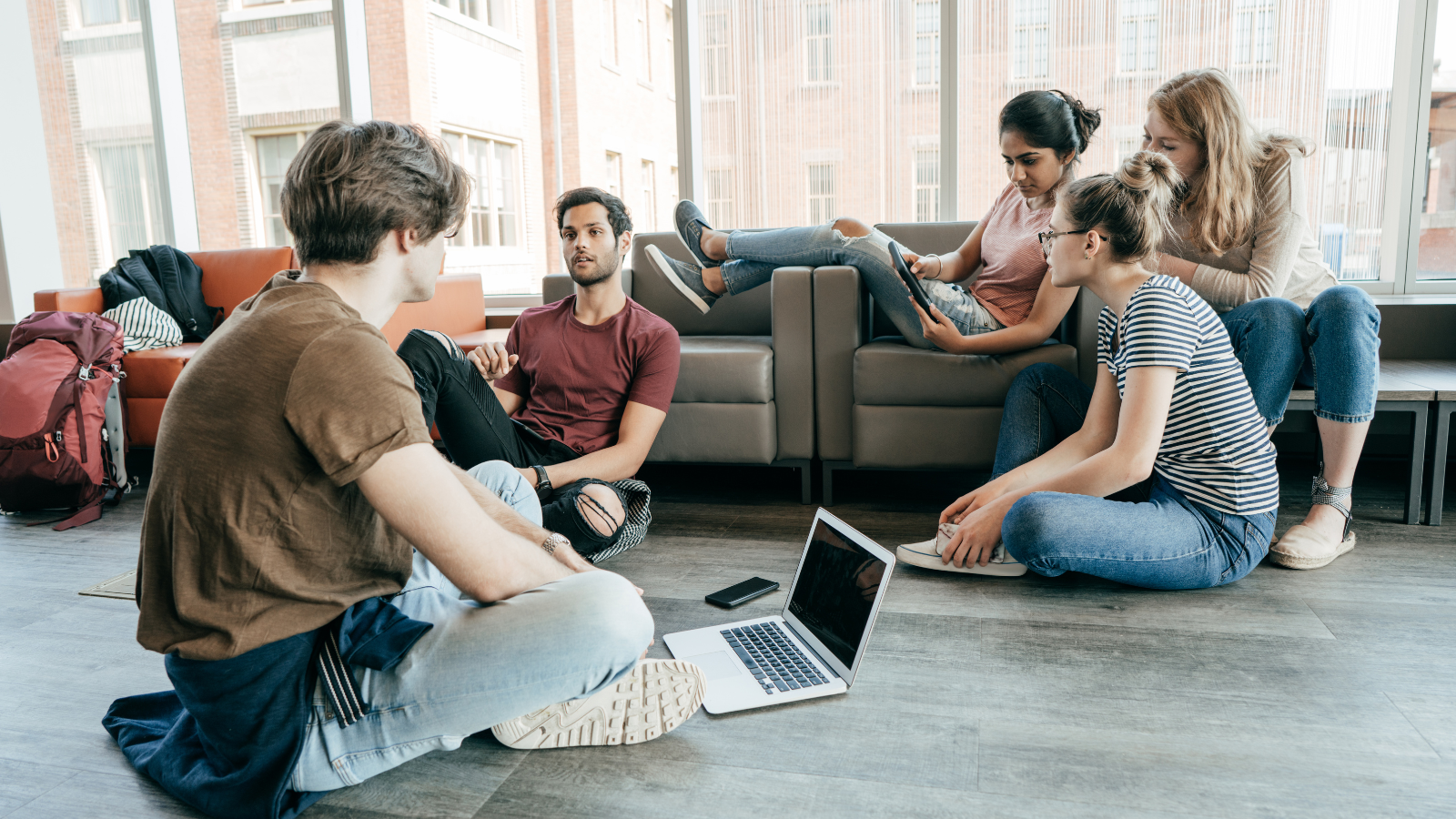 Lý do nên chọn MBA88 để đồng hành khi làm khóa luận tốt nghiệp – giải pháp tối ưu cho sinh viên bận rộn